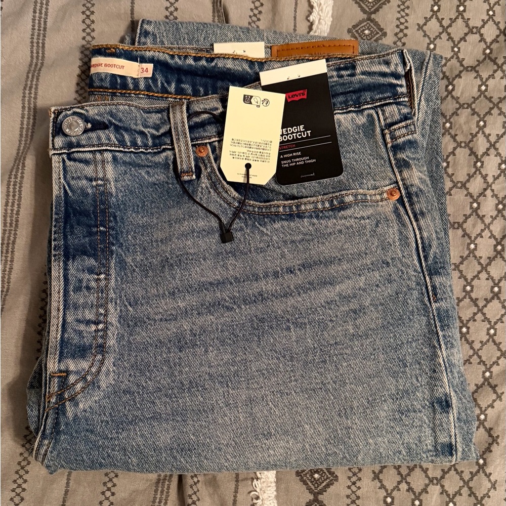 Levi’s Premium Wedge Boot Jeans 👖 - Picture 7 of 13